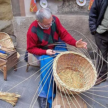 Con Cucina Nelle Colline Toscane Séjour à la campagne Anghiari